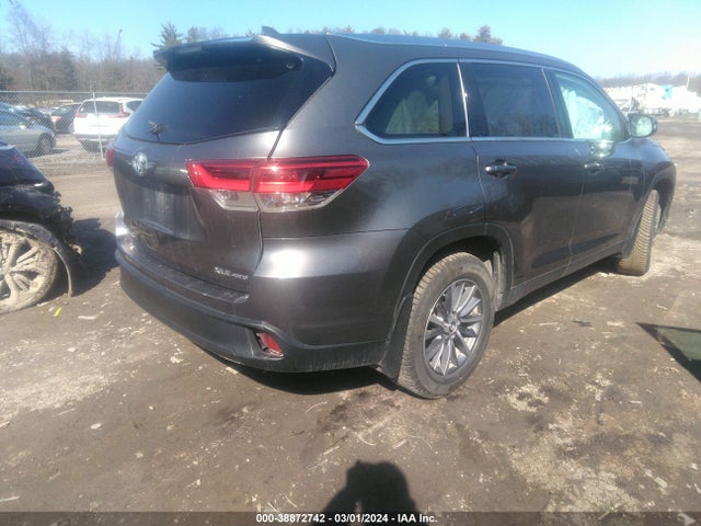 Toyota Highlander Xle 2019 5TDJZRFH9KS586323 Image 4