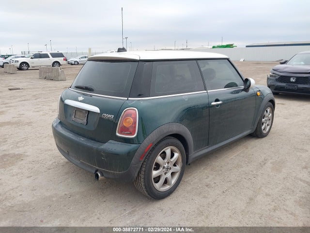 2008 MINI COOPER WMWMF33538TT62386 Photo 3