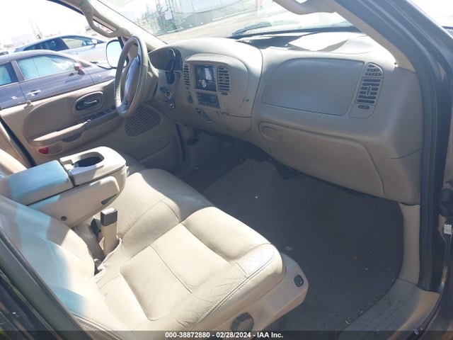 2002 FORD F-150 LARIAT/XLT VIN: 1FTRW08L82KB45864