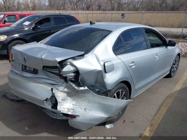 3VWD67AJ8GM292419 Volkswagen Jetta 1.4t Se