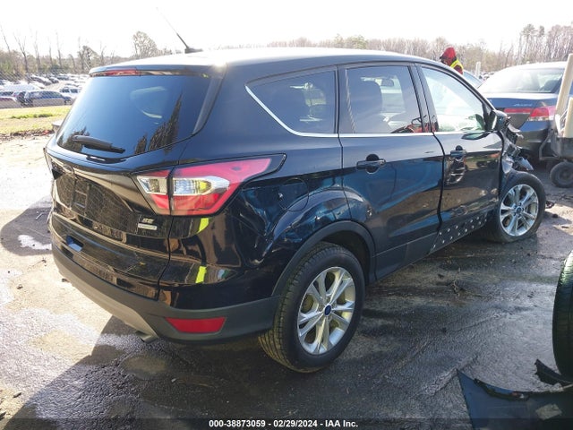 Ford ESCAPE SE 2017 1FMCU0G92HUC88822 Image 4