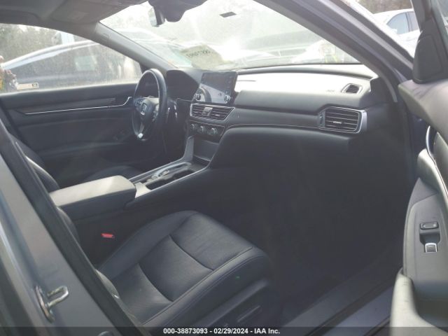 1HGCV3F98LA007624 Honda Accord Hybrid Touring