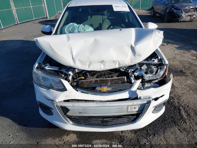 Chevrolet Sonic Lt Auto 2018 1G1JG6SH0J4108689 Image 12
