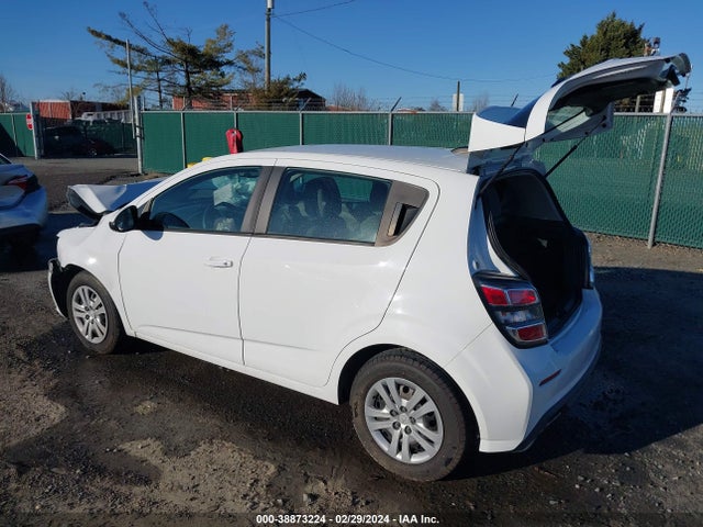 Chevrolet Sonic Lt Auto 2018 1G1JG6SH0J4108689 Image 3