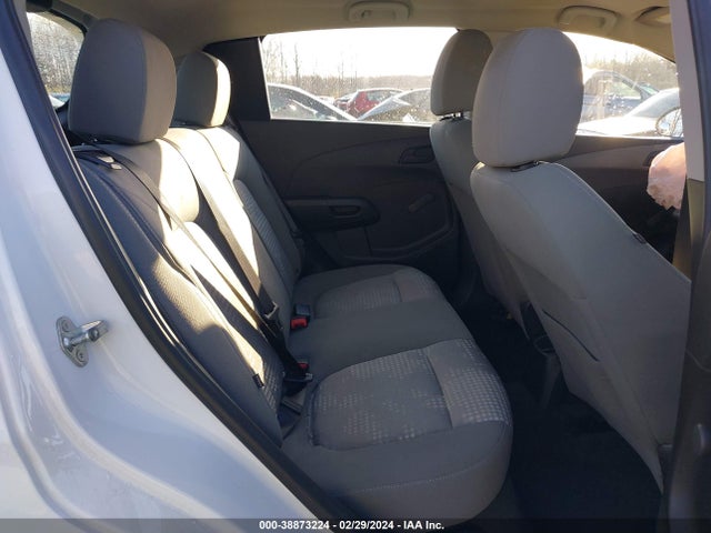 Chevrolet Sonic Lt Auto 2018 1G1JG6SH0J4108689 Image 8