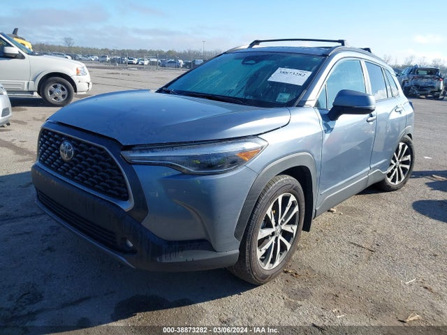 Toyota Corolla Cross Xle 2023 7MUDAAAG7PV053033 Image 2
