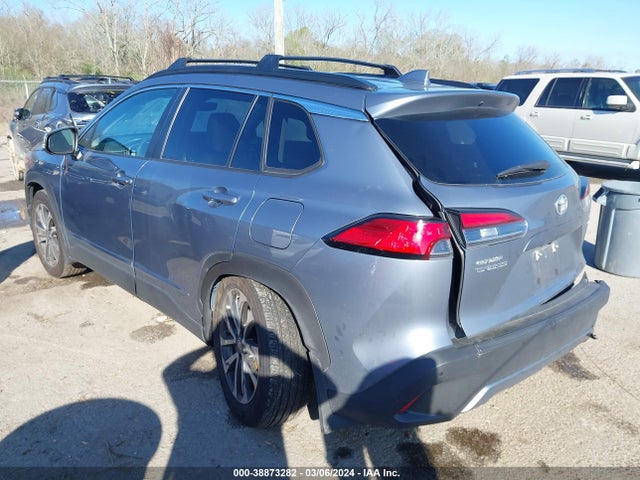 Toyota Corolla Cross Xle 2023 7MUDAAAG7PV053033 Image 3