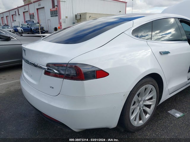 5YJSA1E15HF192817 Tesla Model S 60/75