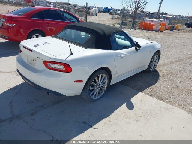 JC1NFAEKXL0145262 Fiat 124 Spider Lusso