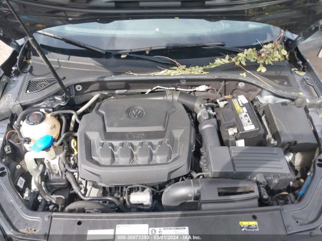 1VWAA7A37JC026661 Volkswagen Passat 2.0t R-line/2.0t S
