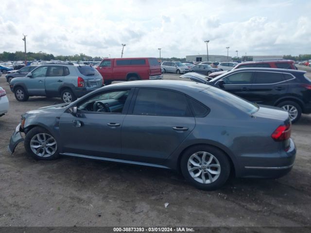 1VWAA7A37JC026661 Volkswagen Passat 2.0t R-line/2.0t S