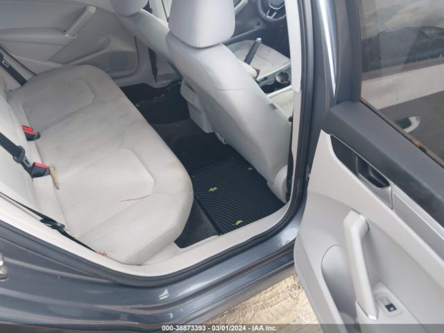 1VWAA7A37JC026661 Volkswagen Passat 2.0t R-line/2.0t S