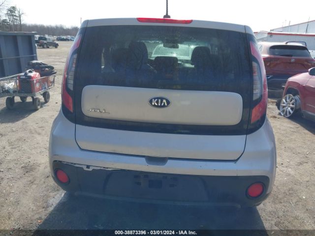 KNDJN2A2XJ7561431 KIA Soul