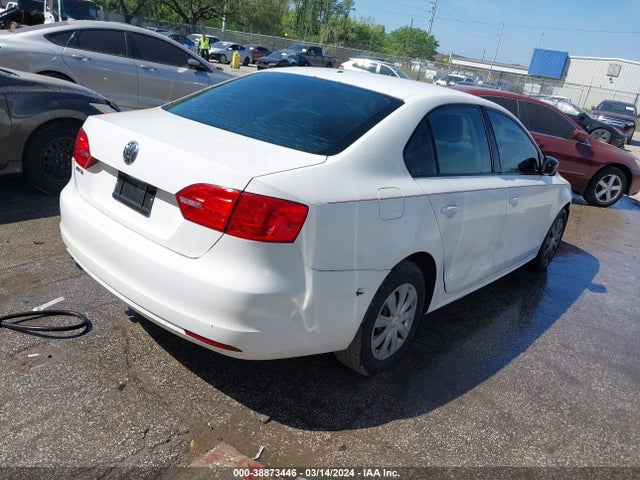 38873446 :رقم المزاد ، 3VW2K7AJ1BM379400 vin ، 2011 Volkswagen Jetta 2.0l S مزاد بيع