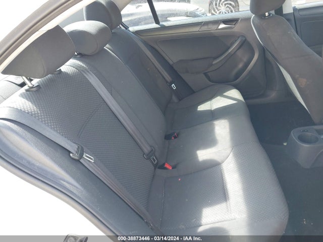 38873446 :رقم المزاد ، 3VW2K7AJ1BM379400 vin ، 2011 Volkswagen Jetta 2.0l S مزاد بيع