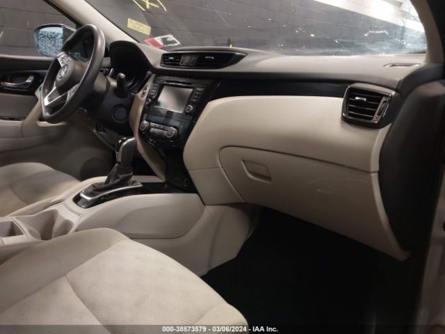 JN1BJ1CRXKW352849 Nissan Rogue Sport Sv