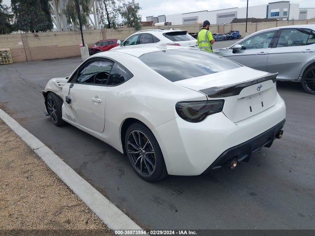 Toyota 86 2020 JF1ZNAA1XL8753648 Image 3