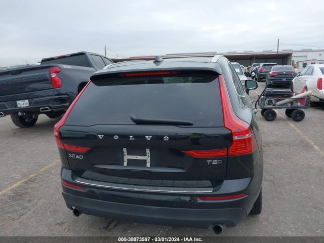 LYV102RKXJB070131 Volvo Xc60 T5 Momentum