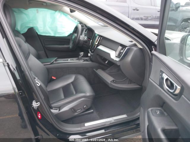 LYV102RKXJB070131 Volvo Xc60 T5 Momentum