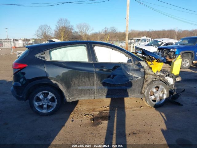 3CZRU6H37NM753911 Honda Hr-v Awd Lx