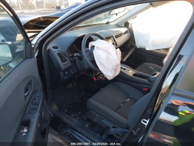 3CZRU6H37NM753911 Honda Hr-v Awd Lx