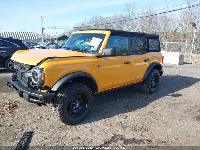 Ford Bronco Black Diamond 2021 1FMEE5BP6MLB03275 Image 2