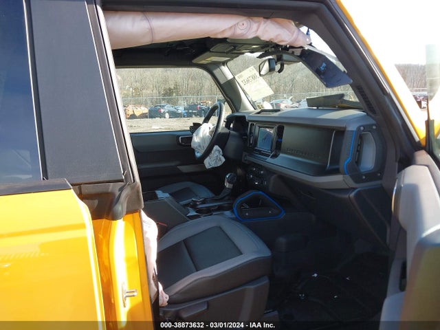 Ford Bronco Black Diamond 2021 1FMEE5BP6MLB03275 Image 5