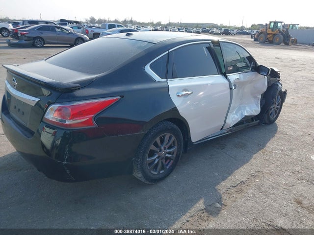 Nissan Altima 2.5 S 2015 1N4AL3AP5FC293870 Image 4