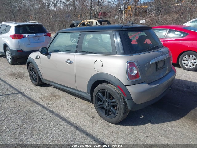 2013 MINI HARDTOP WMWSU3C56DT544851 Photo 2