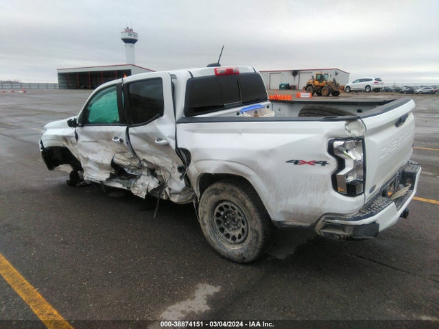 Chevrolet Colorado 2023 1GCPTCEK1P1141732 Image 3