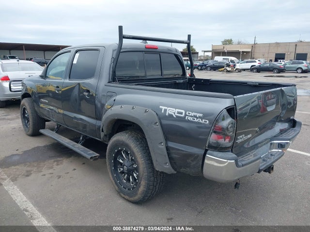 Toyota Tacoma Base V6 2015 3TMLU4EN8FM172067 Image 3