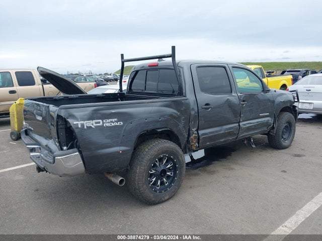 Toyota Tacoma Base V6 2015 3TMLU4EN8FM172067 Image 4