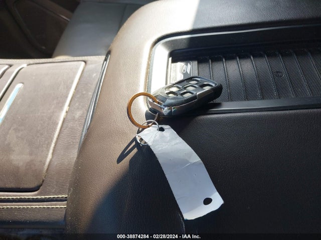 Chevrolet Suburban Ltz 2016 1GNSCJKC0GR178887 Image 11