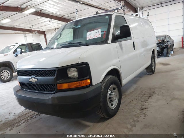 Chevrolet Express 2500 Work Van 2017 1GCWGAFG3H1245462 Image 2