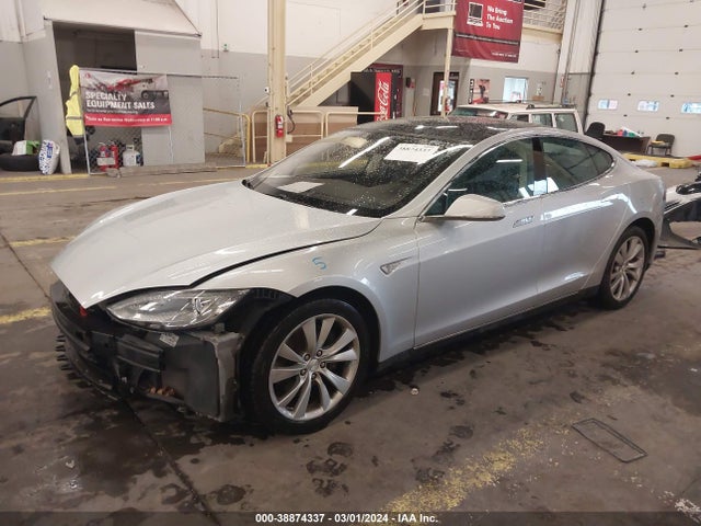Tesla Model S P85 2014 5YJSA1H18EFP32006 Image 2