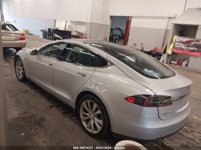 Tesla Model S P85 2014 5YJSA1H18EFP32006 Image 3
