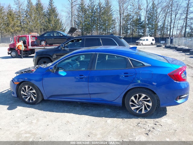Honda CIVIC EX 2018 2HGFC2F74JH577811 Image 14