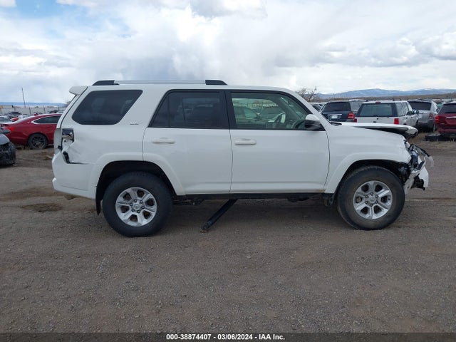 Toyota 4RUNNER SR5 2023 JTEMU5JR2P6157273 Image 13