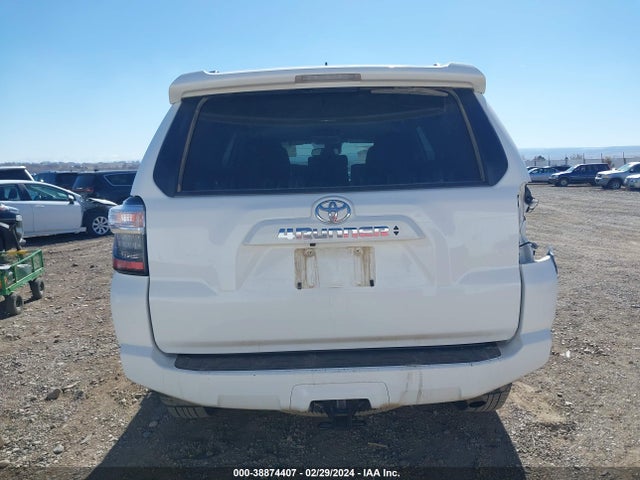 Toyota 4RUNNER SR5 2023 JTEMU5JR2P6157273 Image 16
