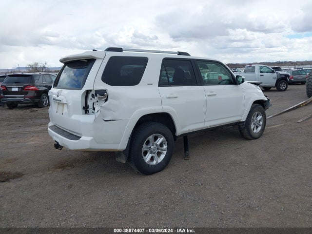 Toyota 4RUNNER SR5 2023 JTEMU5JR2P6157273 Image 4