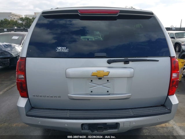 Chevrolet Suburban 1500 Lt 2014 1GNSCJE01ER124318 Image 16