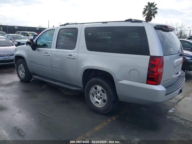 Chevrolet Suburban 1500 Lt 2014 1GNSCJE01ER124318 Image 3