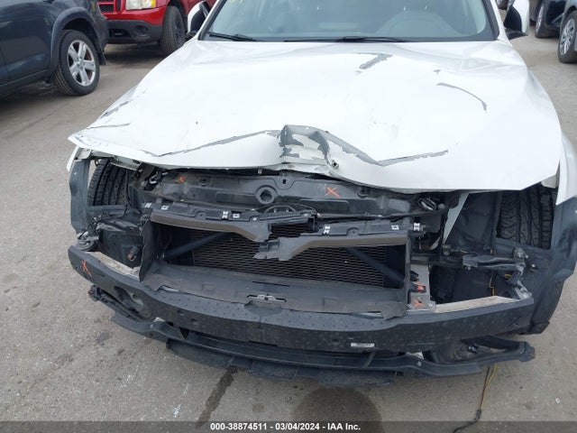 BMW 320i Xdrive 2016 WBA8A3C56GK551859 Image 6