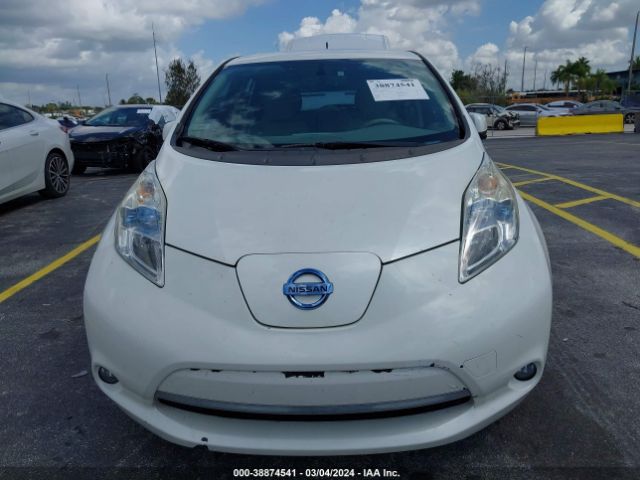 1N4AZ0CP6EC330384 Nissan LEAF SV