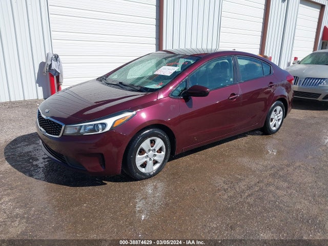 KIA FORTE LX 2018 3KPFL4A76JE253871 Image 2