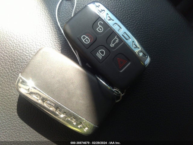 2020 JAGUAR F-PACE SADCJ2FX4LA623943 Photo 10