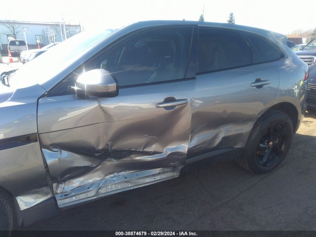 2020 JAGUAR F-PACE SADCJ2FX4LA623943 Photo 5
