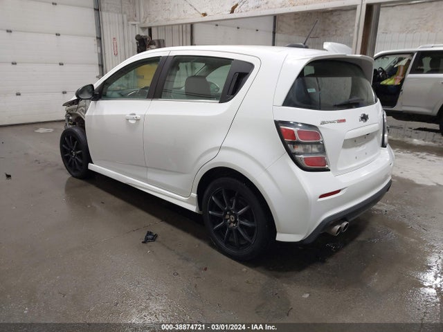 Chevrolet Sonic Lt Auto 2018 1G1JD6SBXJ4135497 Image 3