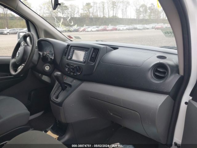 3N6CM0KN9HK700028 Nissan NV200 SV