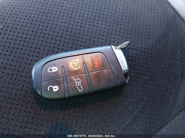 1C4RJFAG6MC827833 Jeep Grand Cherokee Laredo X 4x4